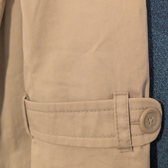 Banana Republic Beige Trench Coat - Picture 3 of 8